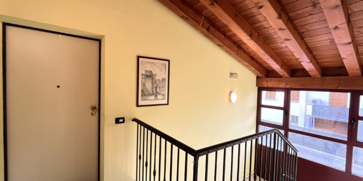 Vendita Appartamento 3 camere con terrazze e garage doppio – Pove del Grappa (VI)